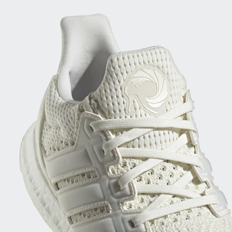 White ultra outlet boost 19 sale